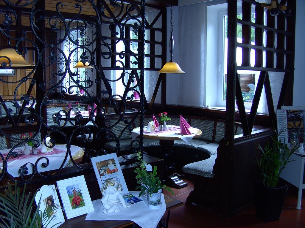 Schlosshotel Wilhelmsthal Calden Room photo